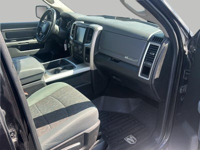 2016 RAM 1500 4WD Crew Cab 140.5 Big Horn