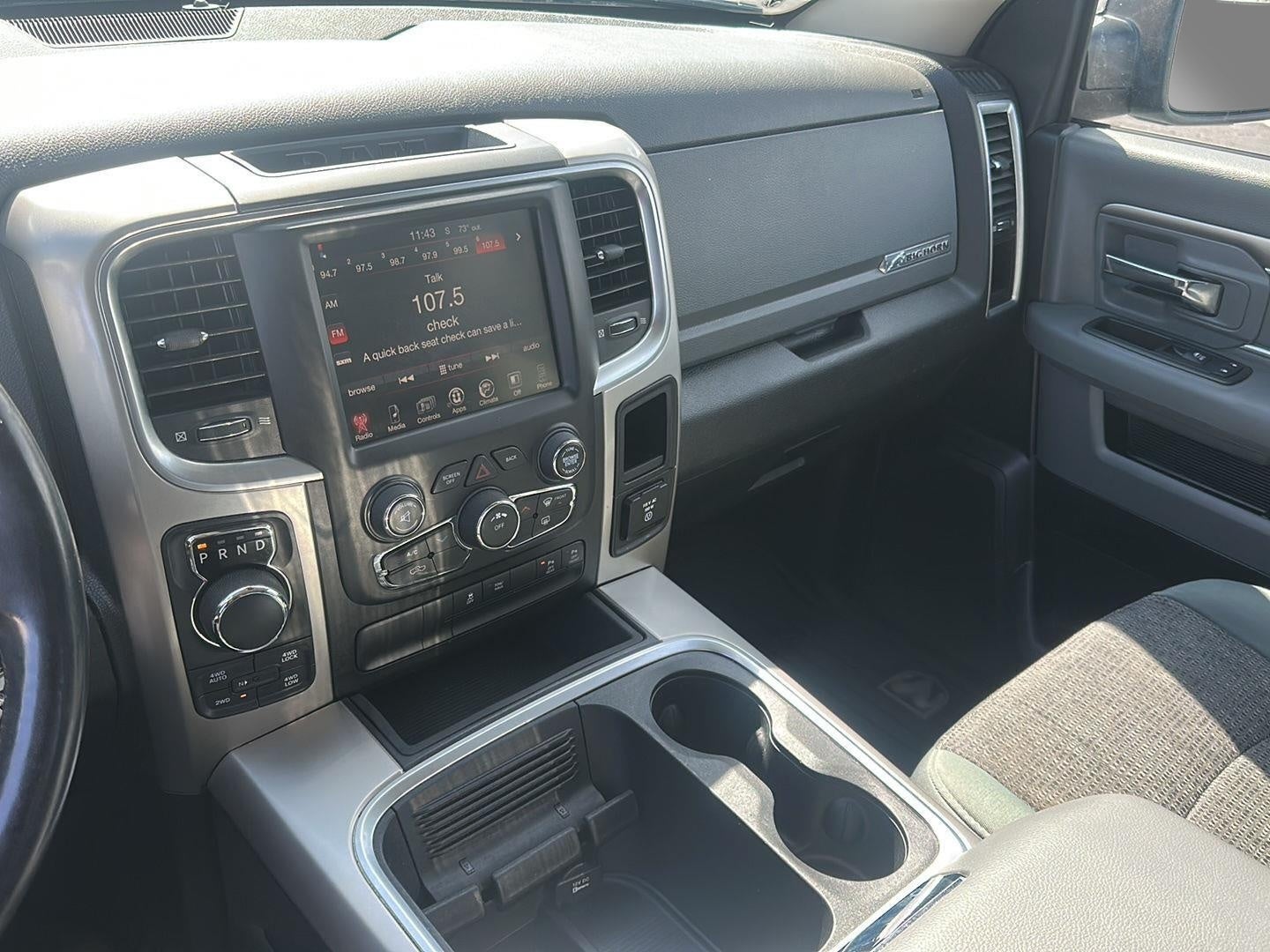 2016 RAM 1500 4WD Crew Cab 140.5 Big Horn