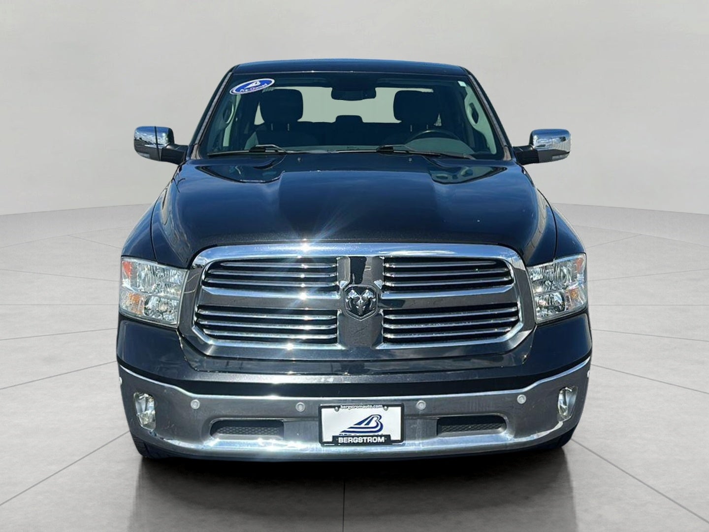 2016 RAM 1500 4WD Crew Cab 140.5 Big Horn