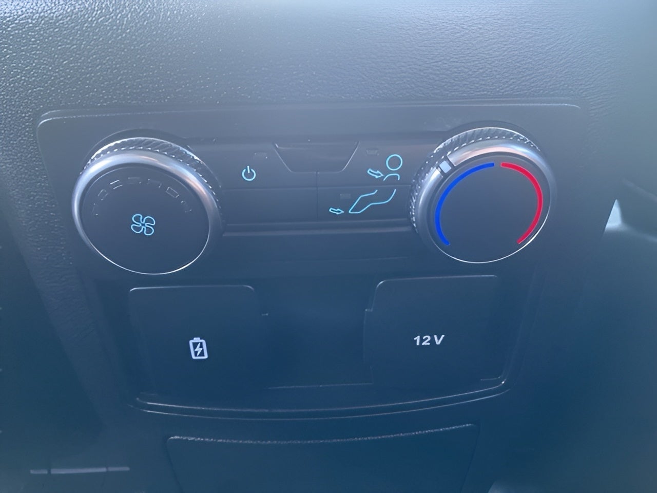 2022 Ford Explorer XLT 4WD