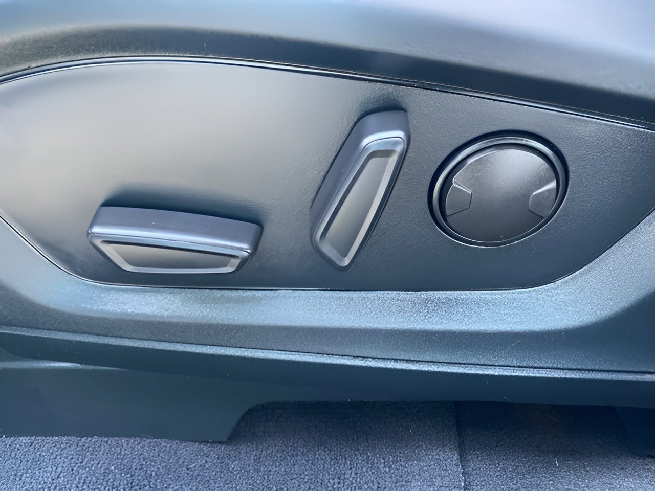 2022 Ford Explorer XLT 4WD