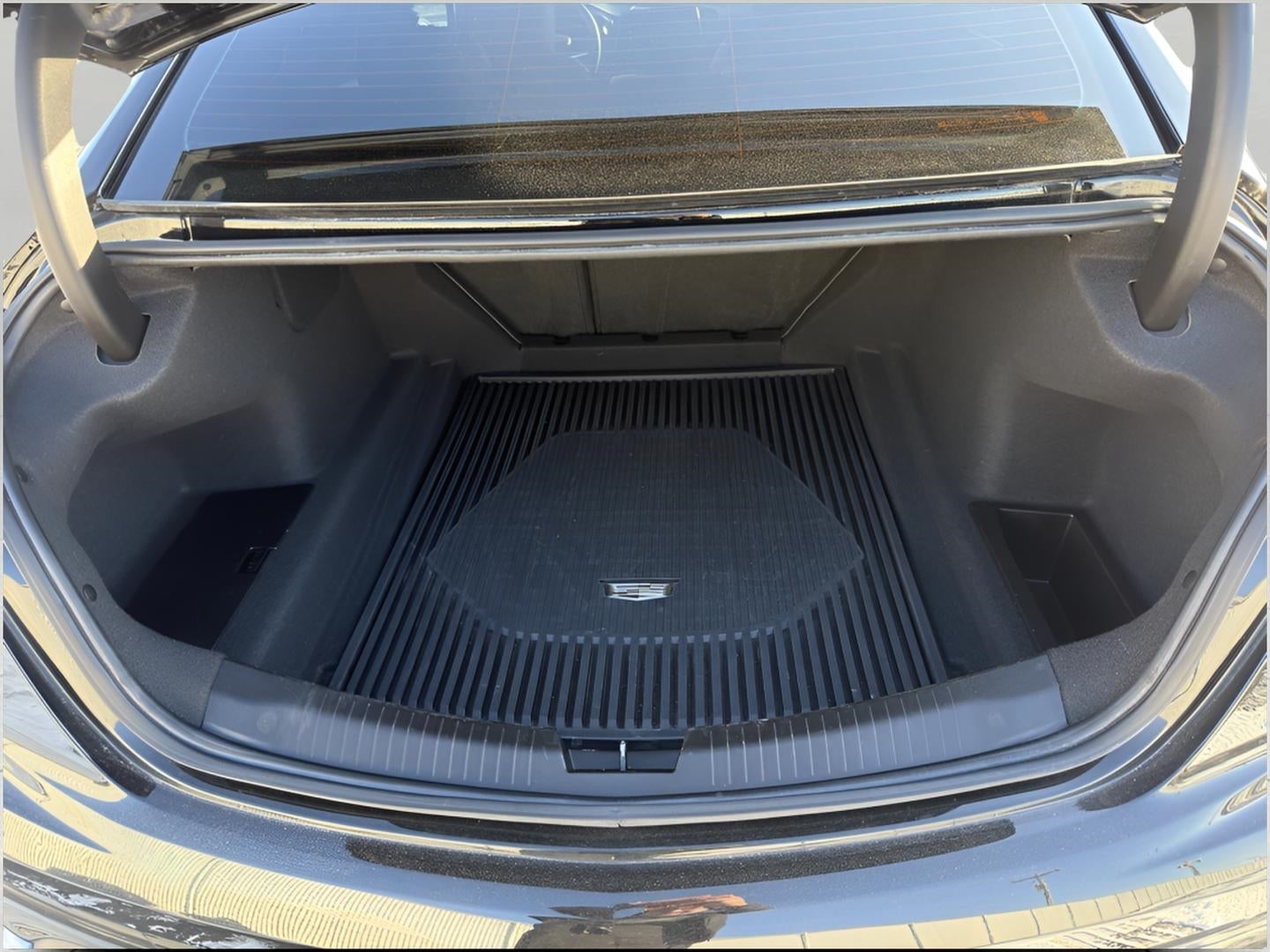 2022 Cadillac CT5 4dr Sdn Premium Luxury