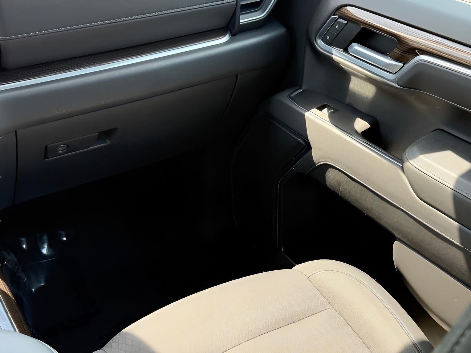2022 Chevrolet Silverado 1500 4WD Crew Cab 147 RST