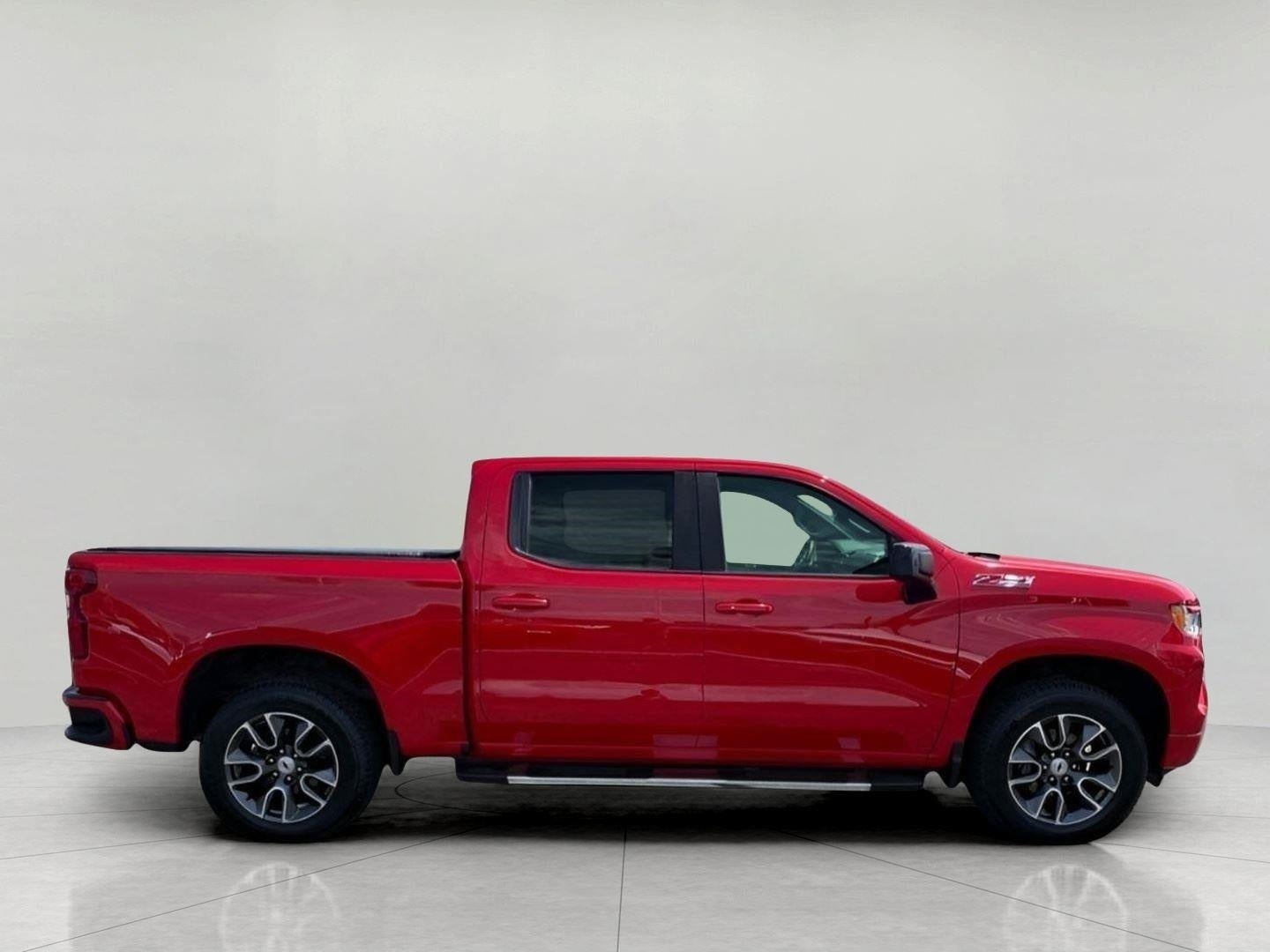 2022 Chevrolet Silverado 1500 4WD Crew Cab 147 RST