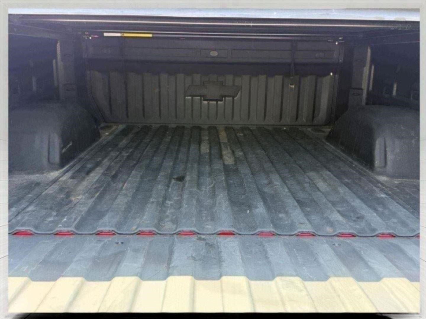 2022 Chevrolet Silverado 1500 4WD Crew Cab 147 RST