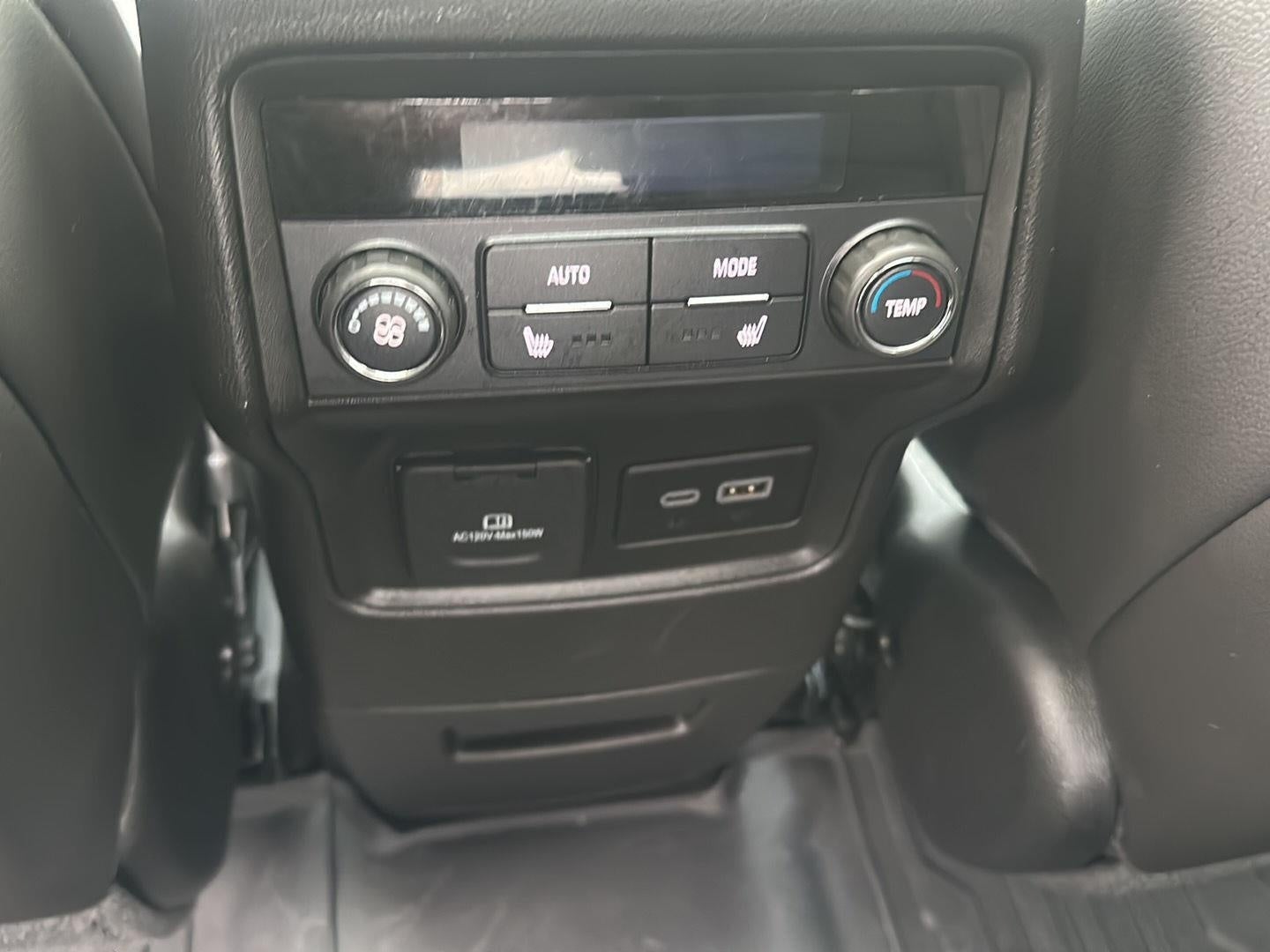 2023 GMC Acadia AWD 4dr Denali