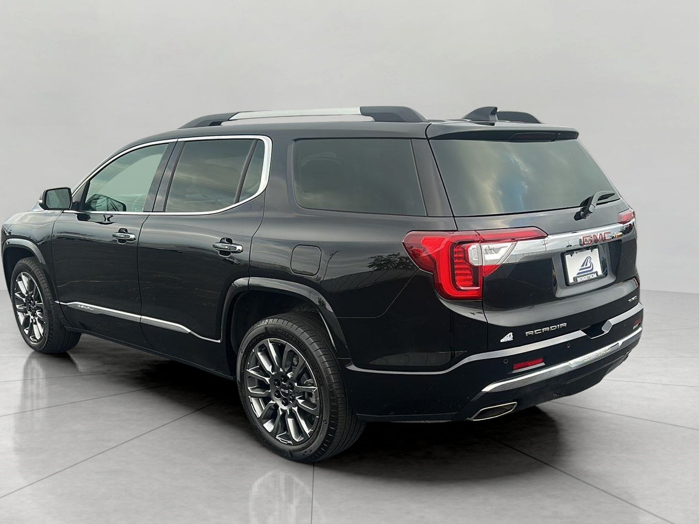 2023 GMC Acadia AWD 4dr Denali