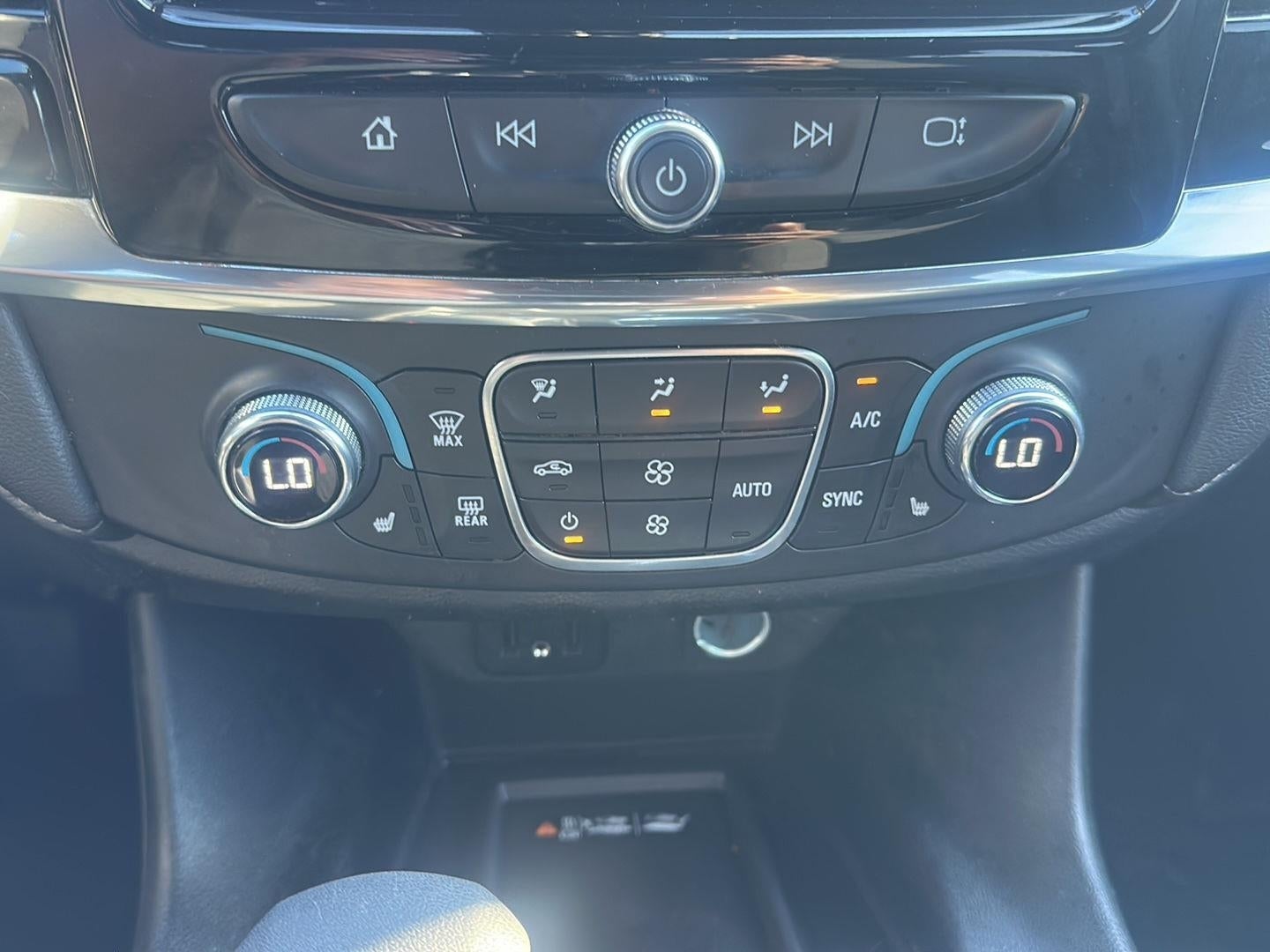 2023 Chevrolet Traverse AWD 4dr LT Cloth w/1LT