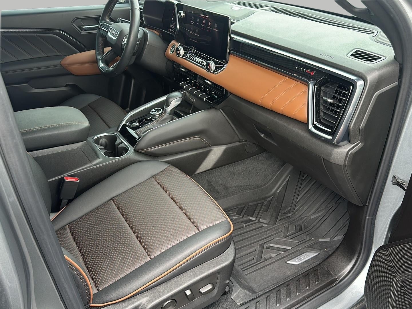 2023 GMC Canyon 4WD Crew Cab AT4