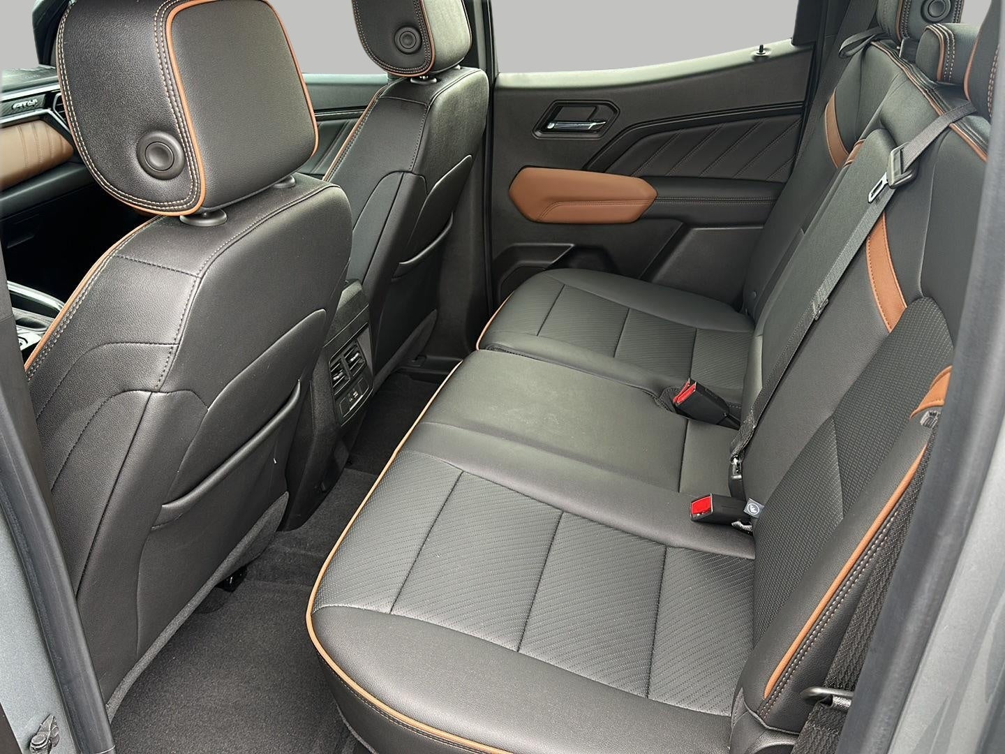 2023 GMC Canyon 4WD Crew Cab AT4
