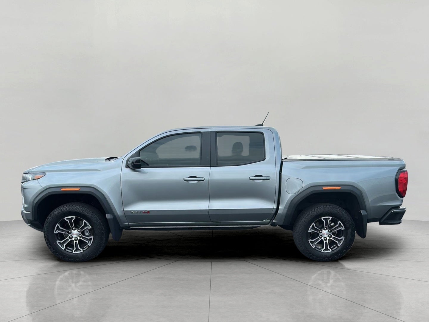 2023 GMC Canyon 4WD Crew Cab AT4