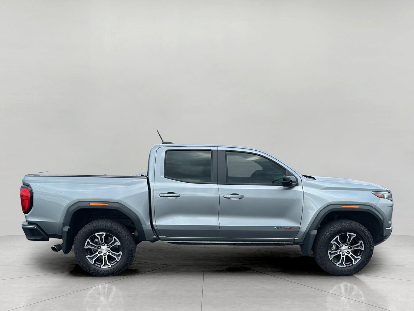 2023 GMC Canyon 4WD Crew Cab AT4