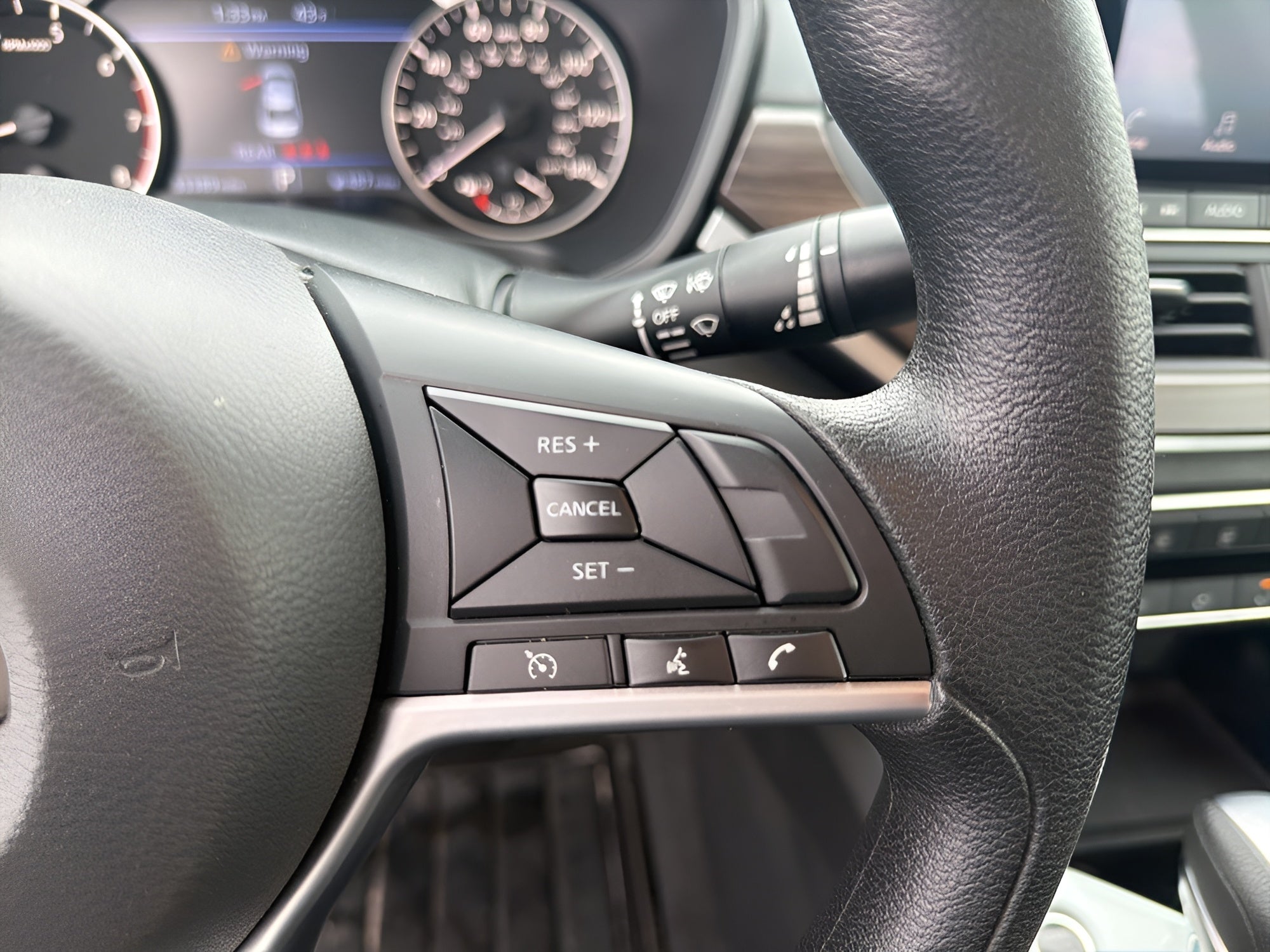 2024 Nissan Altima 2.5 SV Sedan