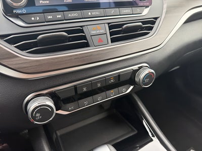 2024 Nissan Altima 2.5 SV Sedan