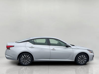 2024 Nissan Altima 2.5 SV Sedan