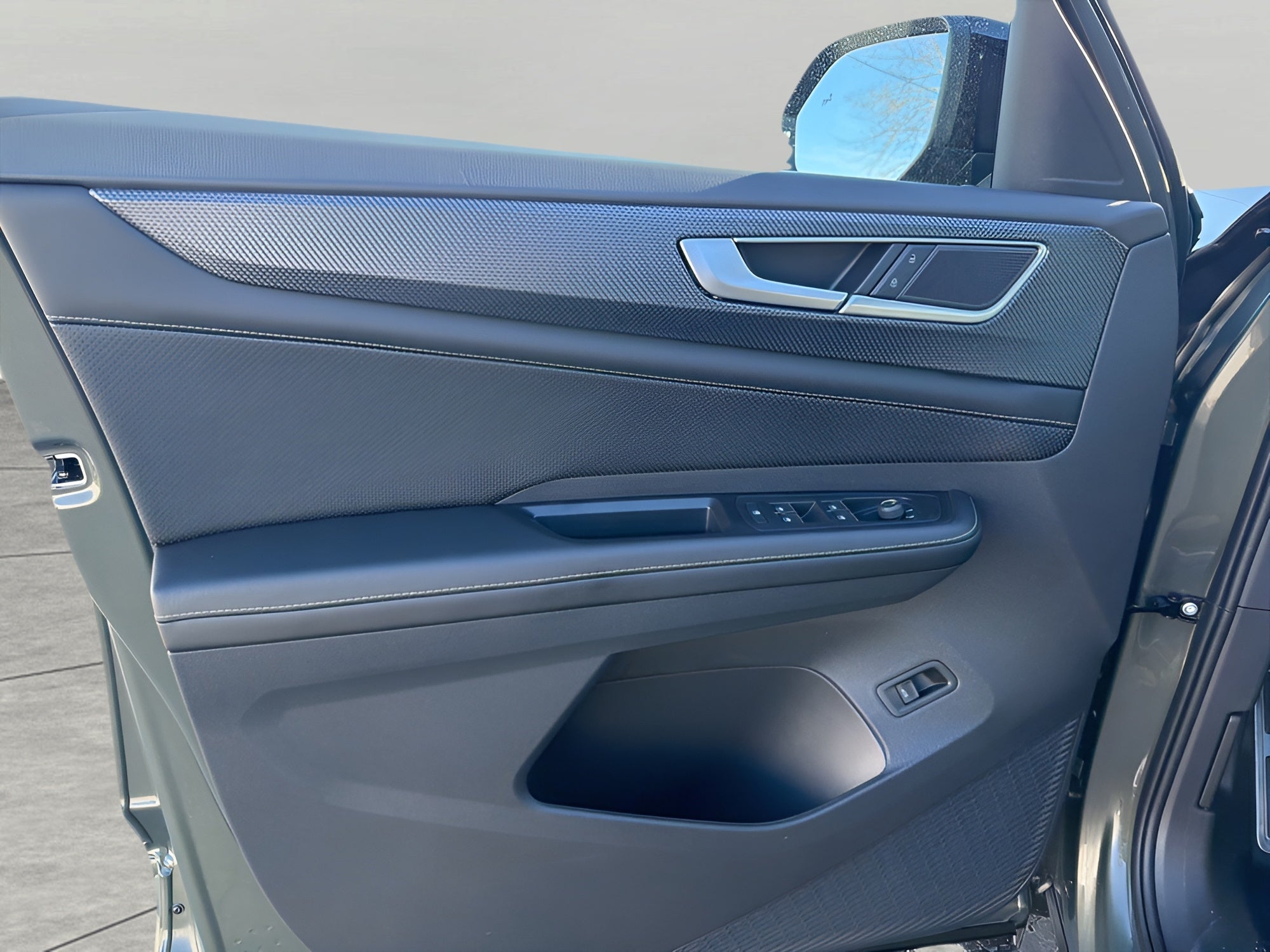 2026 Volkswagen Atlas Cross Sport 2.0T SEL R-Line Black 4MOTION