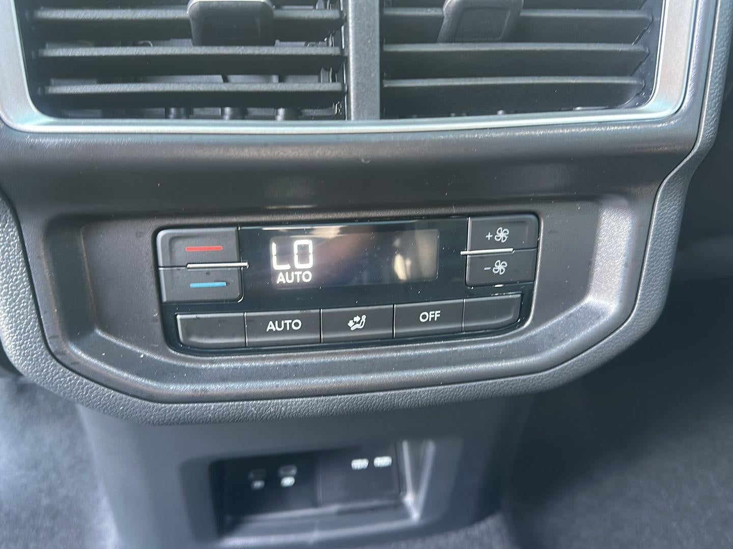 2026 Volkswagen Atlas 2.0T Peak Edition 4MOTION