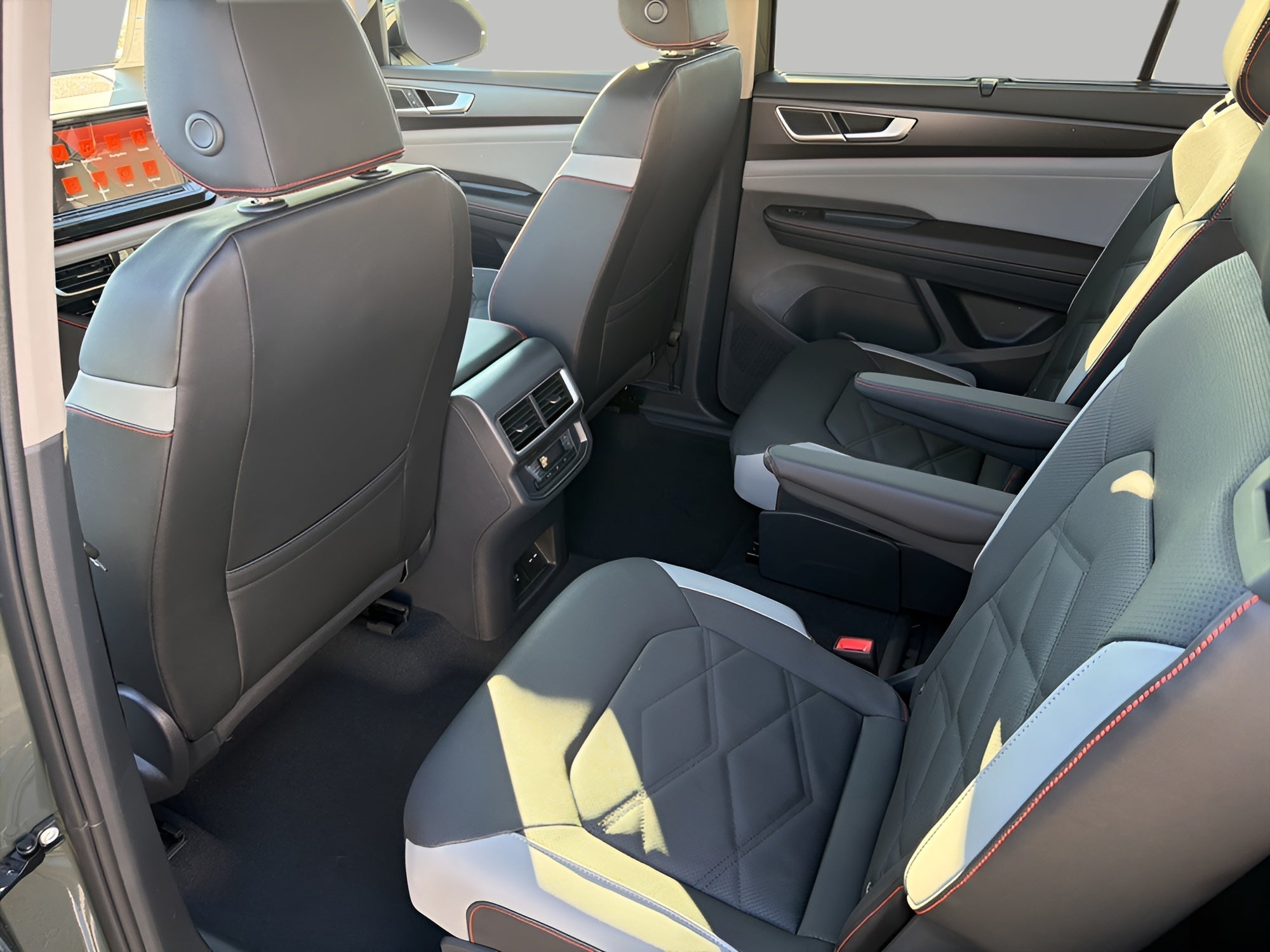 2026 Volkswagen Atlas 2.0T Peak Edition 4MOTION