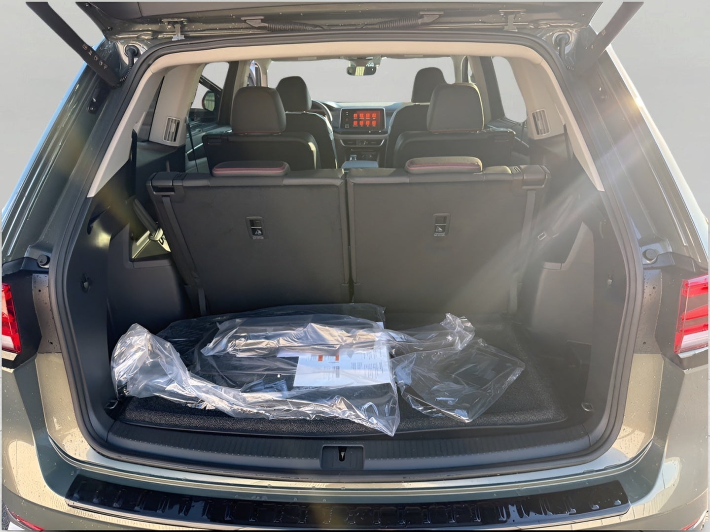 2026 Volkswagen Atlas 2.0T Peak Edition 4MOTION