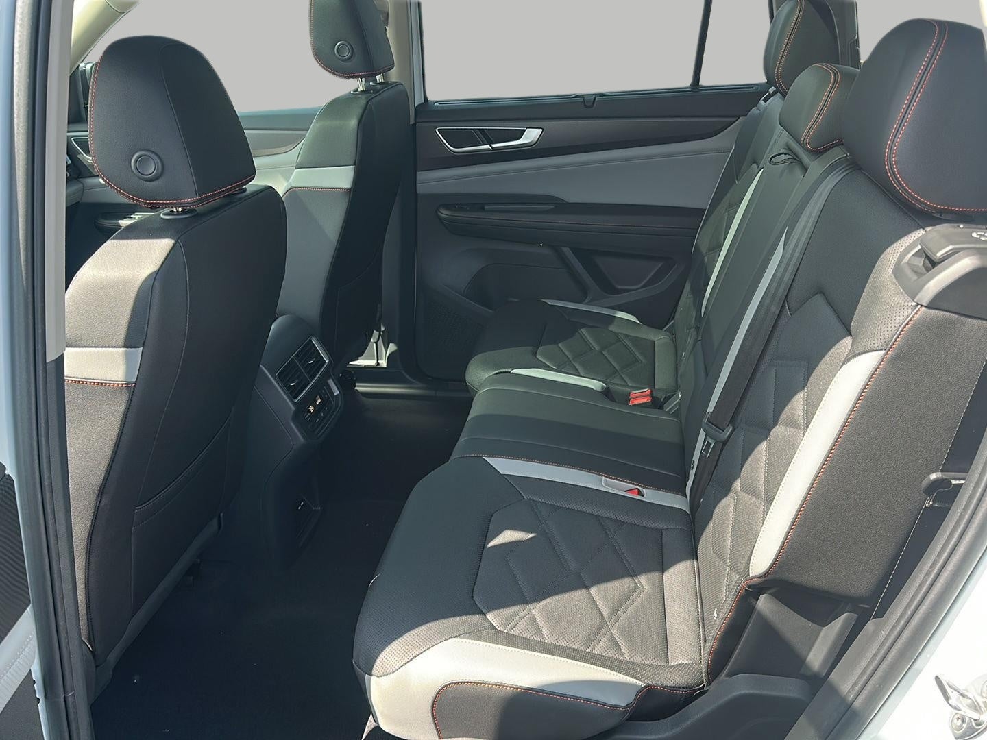 2026 Volkswagen Atlas 2.0T Peak Edition 4MOTION