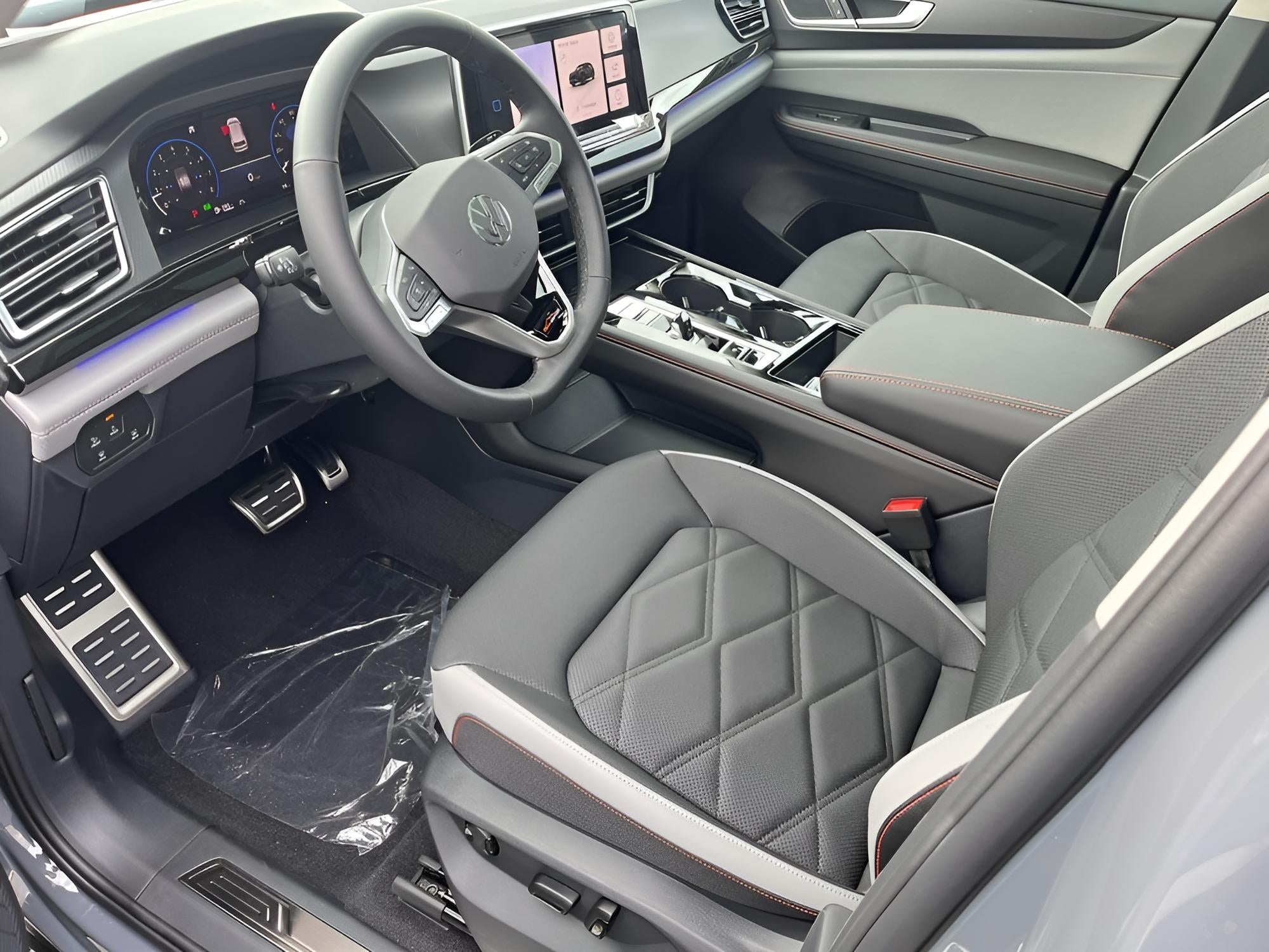 2026 Volkswagen Atlas 2.0T Peak Edition 4MOTION