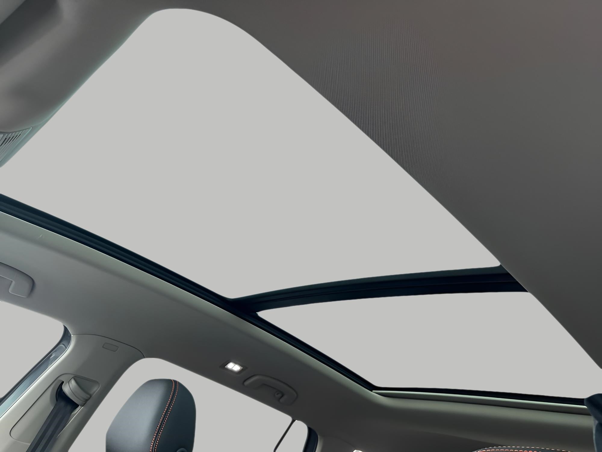 2026 Volkswagen Atlas 2.0T Peak Edition 4MOTION