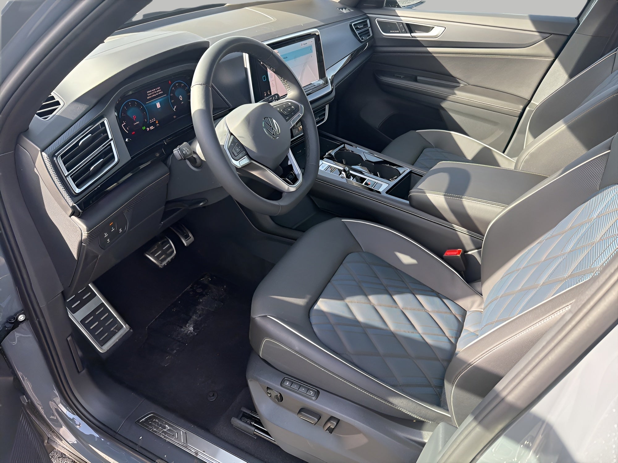 2026 Volkswagen Atlas Cross Sport 2.0T SEL Premium R-Line 4MOTION