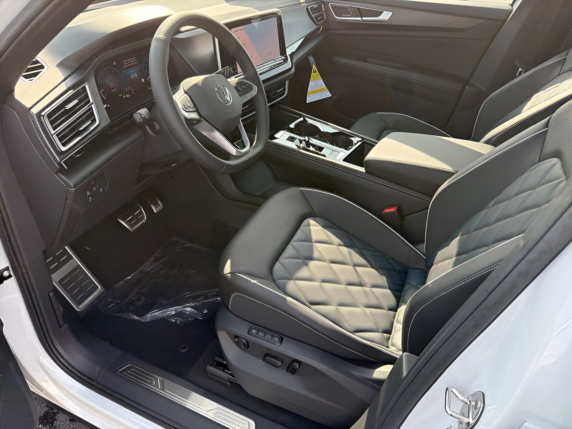 2026 Volkswagen Atlas Cross Sport 2.0T SEL Premium R-Line 4MOTION