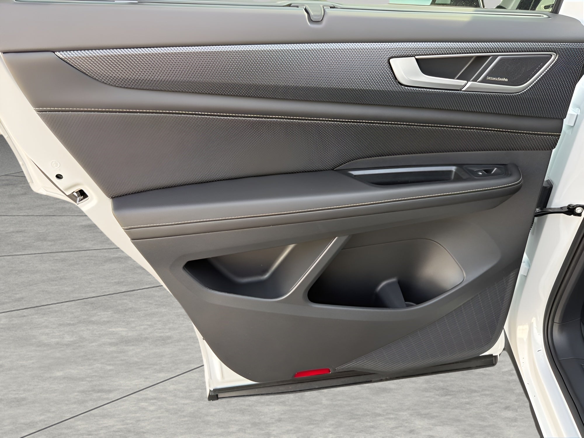 2026 Volkswagen Atlas Cross Sport 2.0T SEL Premium R-Line 4MOTION