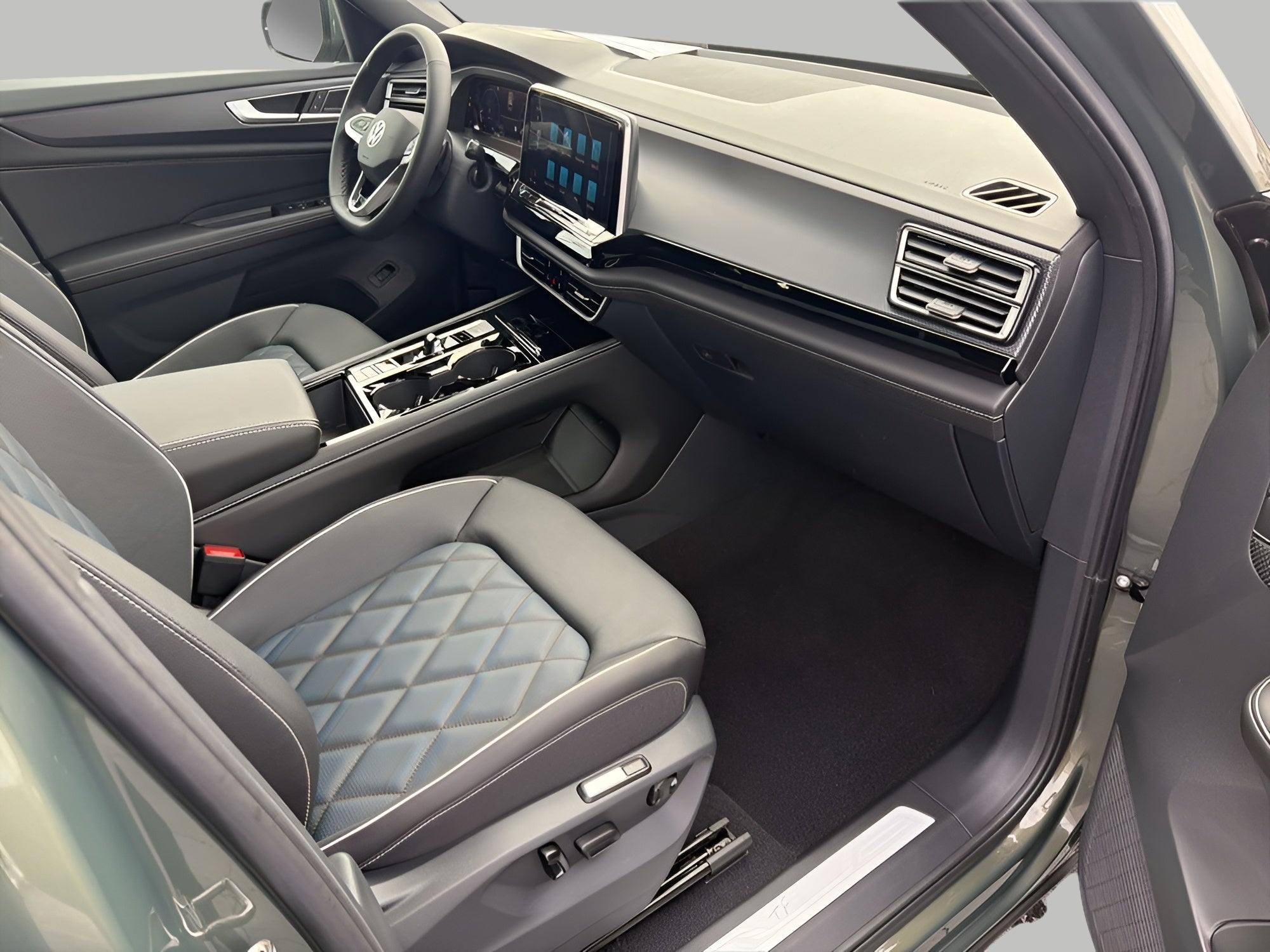 2026 Volkswagen Atlas Cross Sport 2.0T SEL Premium R-Line 4MOTION