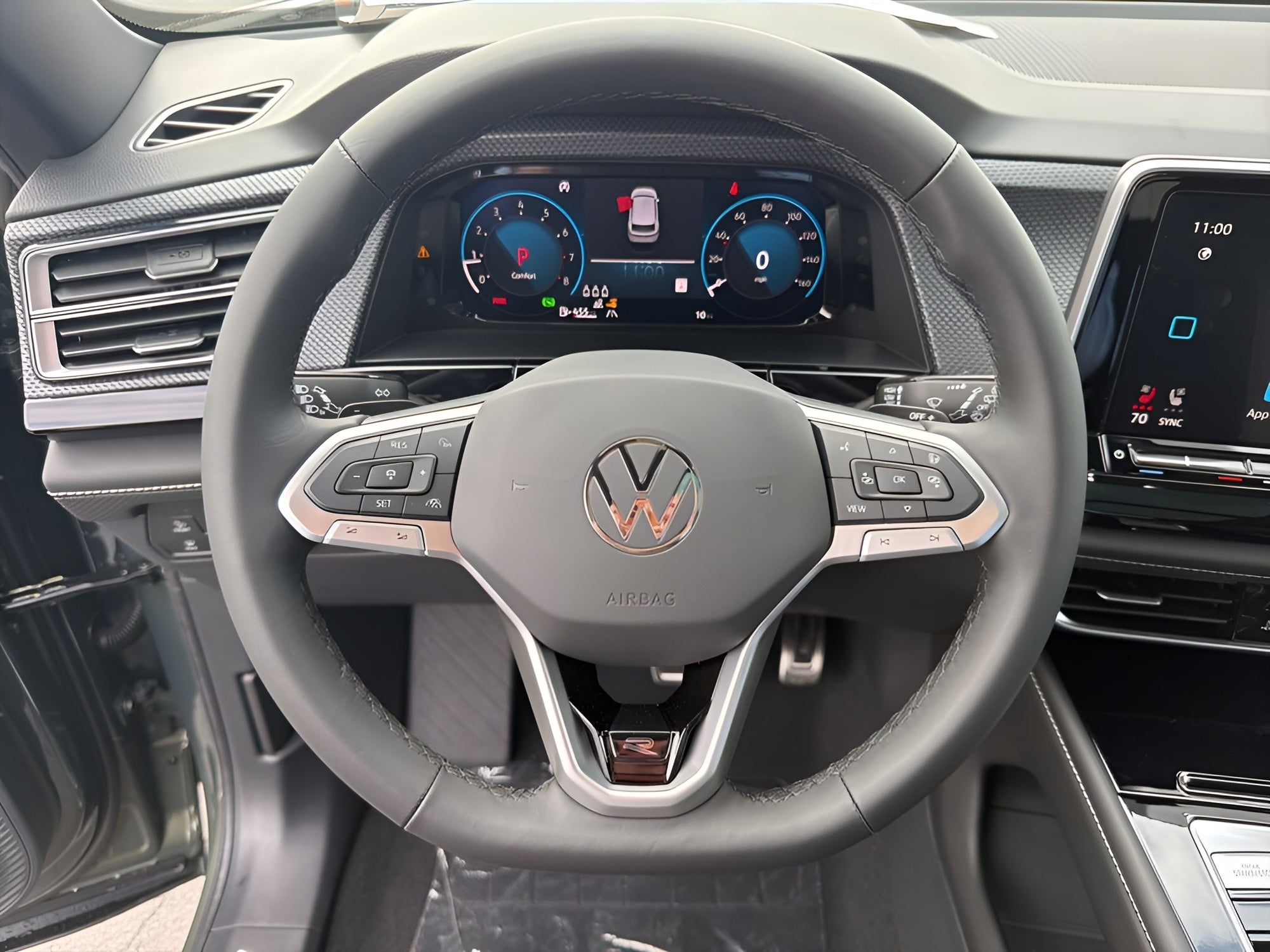 2026 Volkswagen Atlas Cross Sport 2.0T SEL Premium R-Line 4MOTION