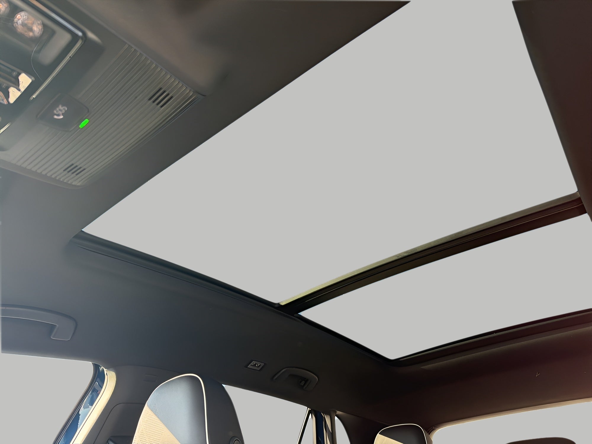 2026 Volkswagen Atlas Cross Sport 2.0T SEL Premium R-Line 4MOTION