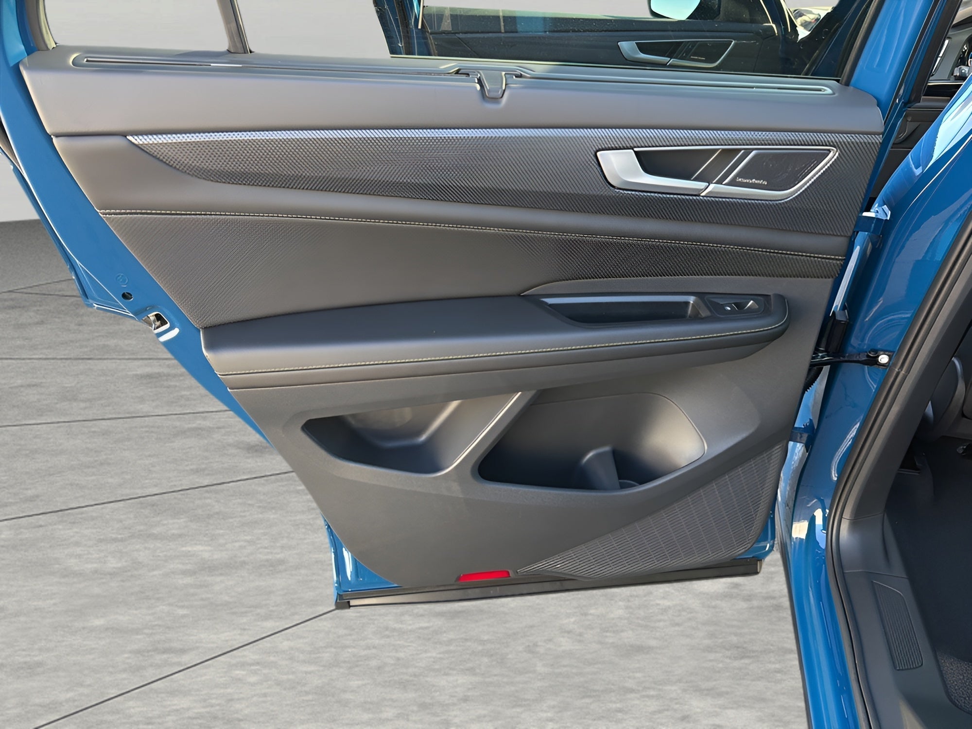 2026 Volkswagen Atlas Cross Sport 2.0T SEL Premium R-Line 4MOTION