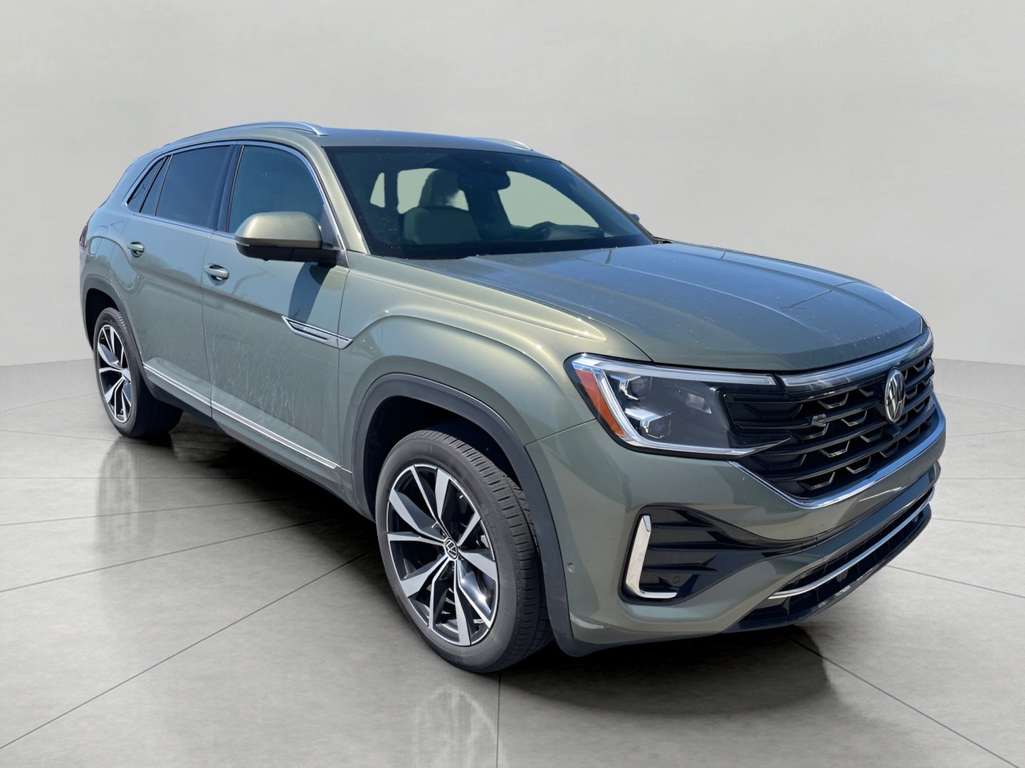 2025 Volkswagen Atlas Cross Sport 2.0T SEL Premium R-Line 4MOTION's photo