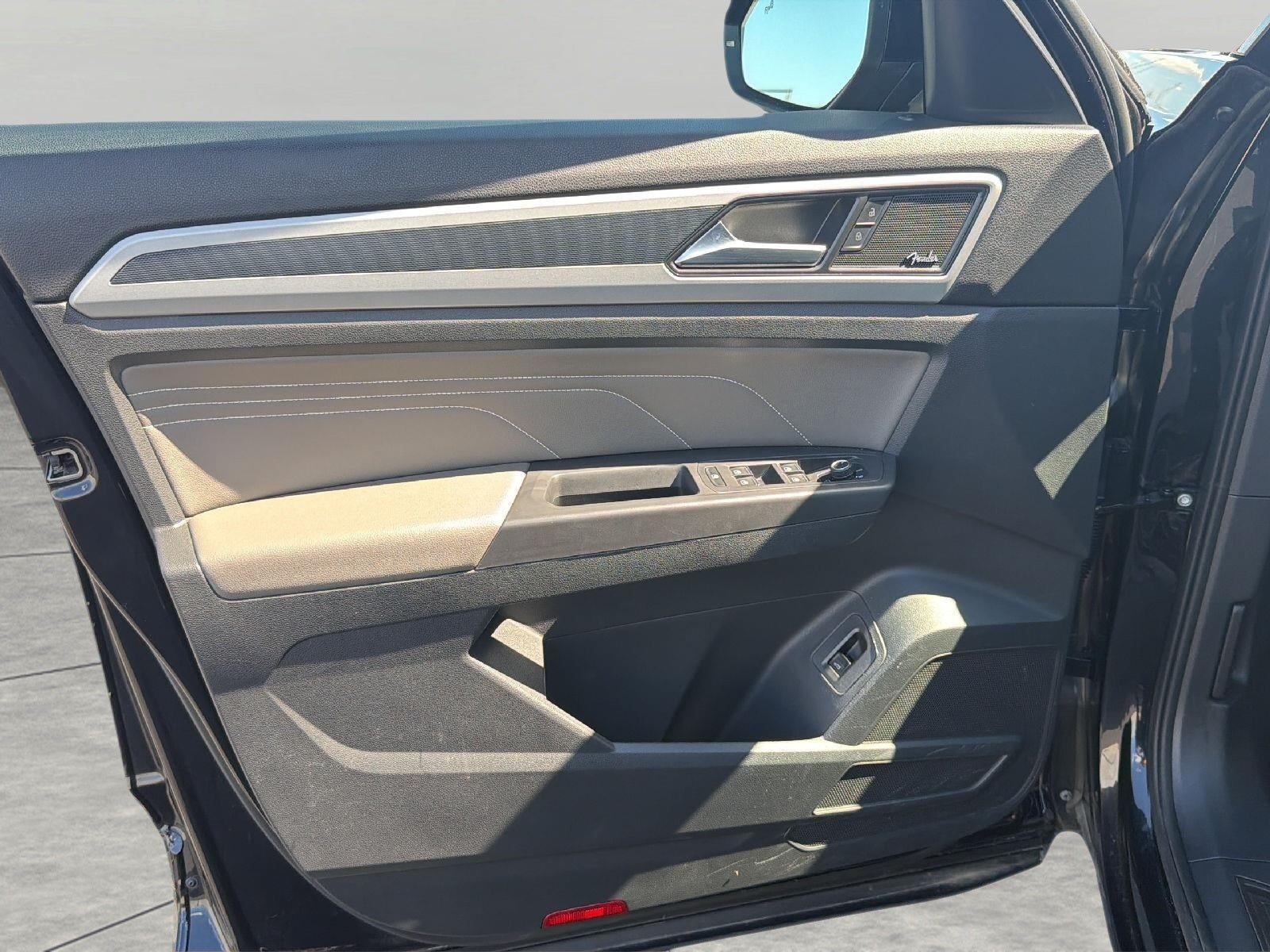 2023 Volkswagen Atlas Cross Sport 3.6L V6 SEL Premium R-Line 4MOTION