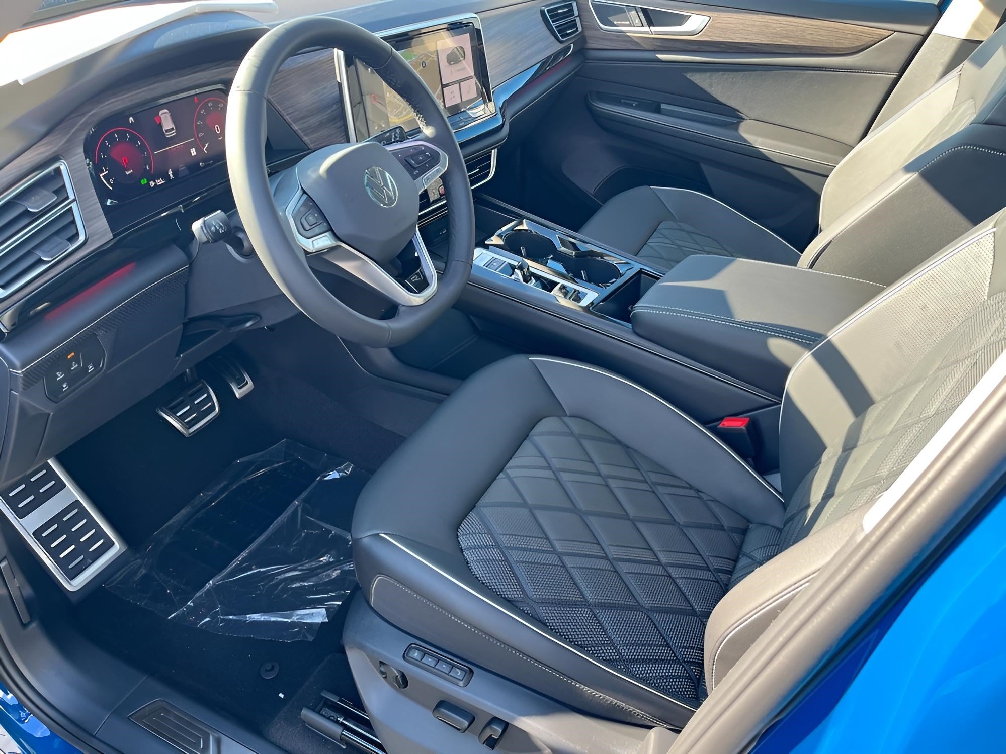 2026 Volkswagen Atlas 2.0T SEL Premium R-Line 4MOTION