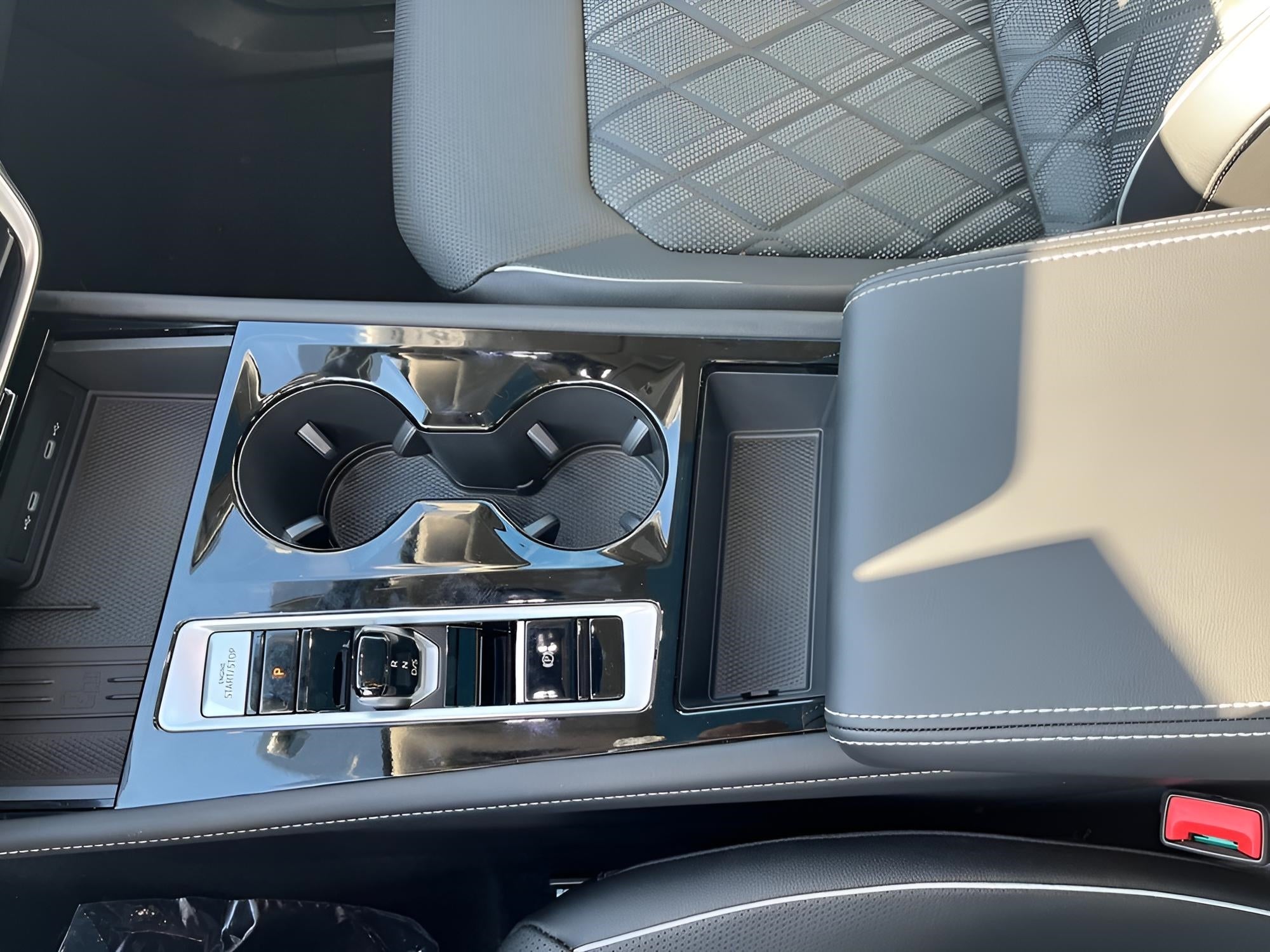 2026 Volkswagen Atlas 2.0T SEL Premium R-Line 4MOTION