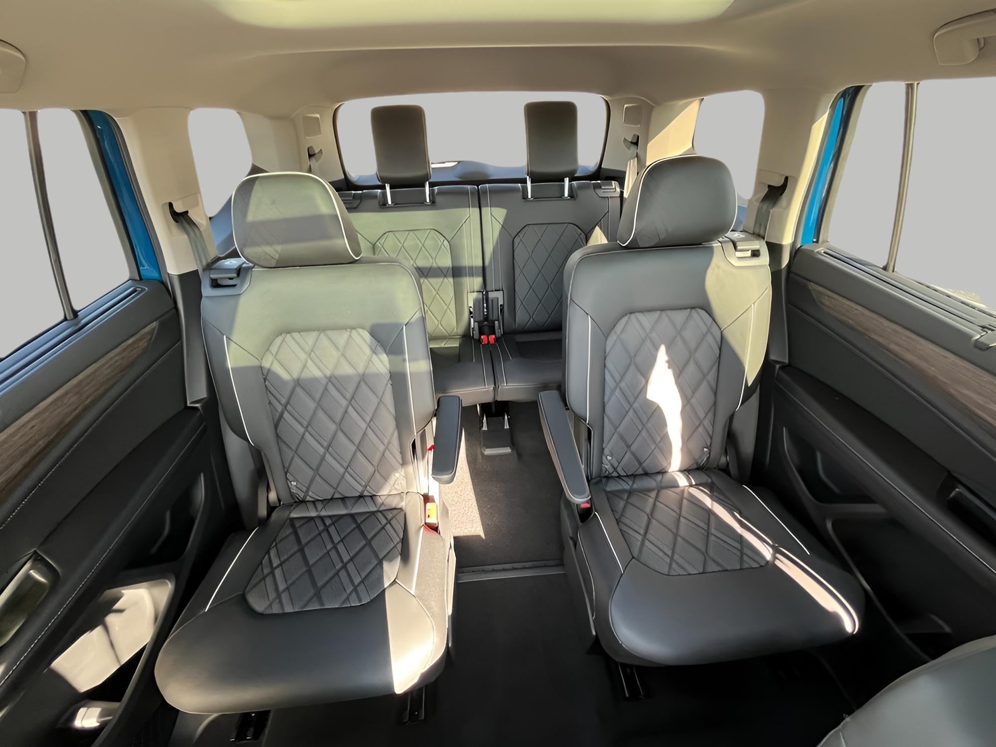 2026 Volkswagen Atlas 2.0T SEL Premium R-Line 4MOTION