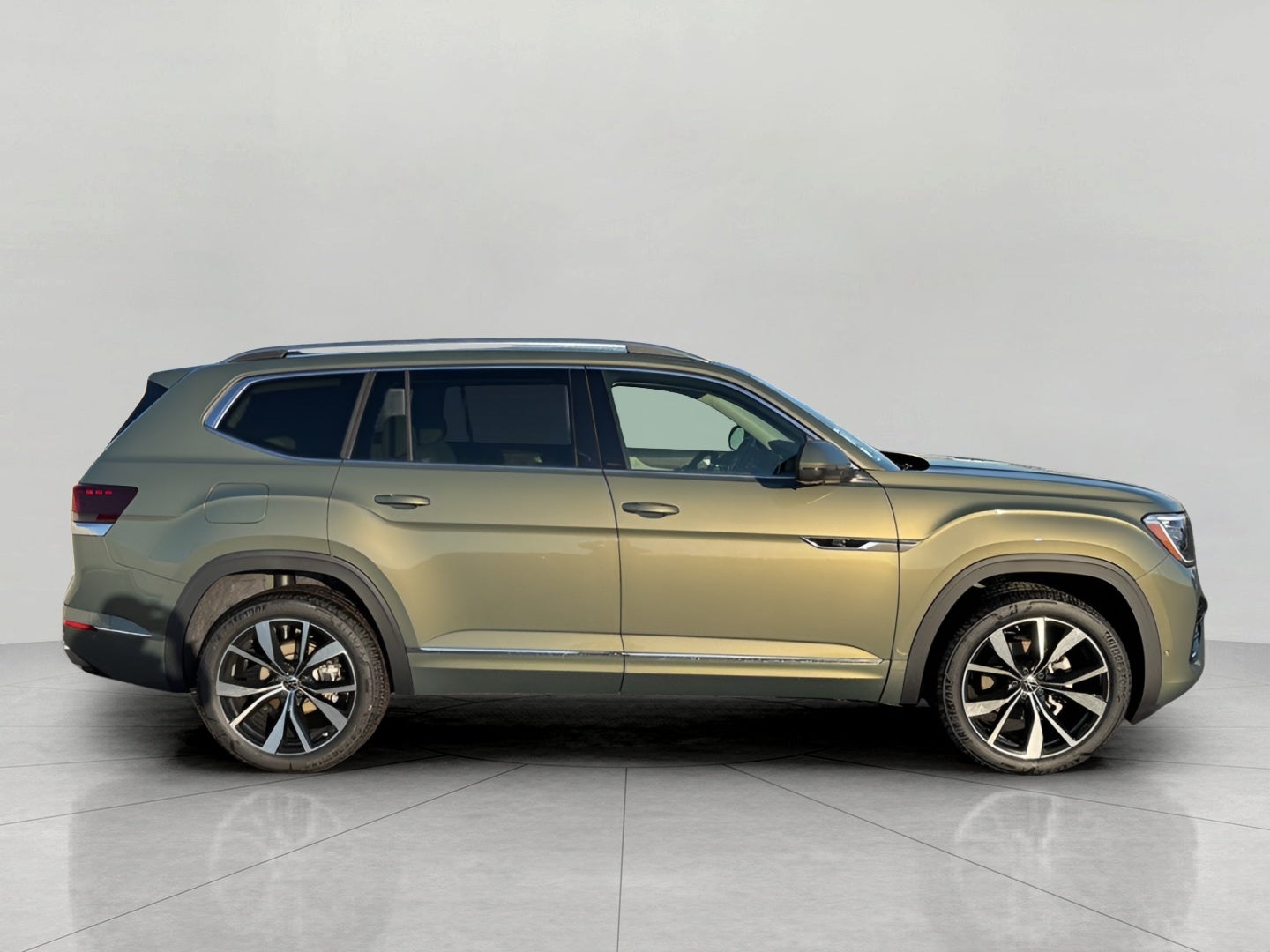 2026 Volkswagen Atlas 2.0T SEL Premium R-Line 4MOTION