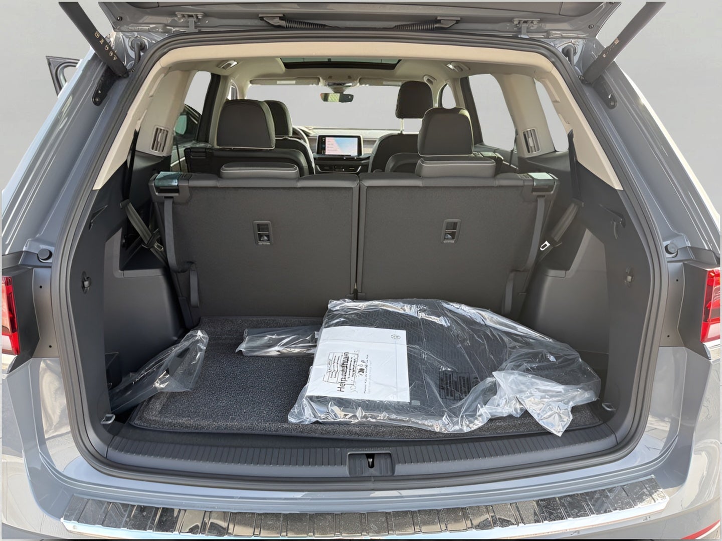 2026 Volkswagen Atlas 2.0T SEL Premium R-Line 4MOTION