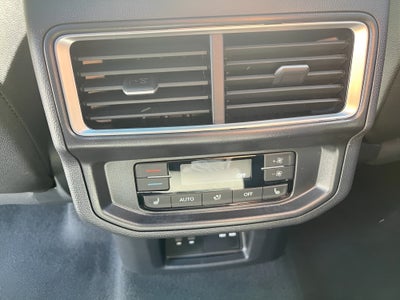 2026 Volkswagen Atlas 2.0T SEL Premium R-Line 4MOTION