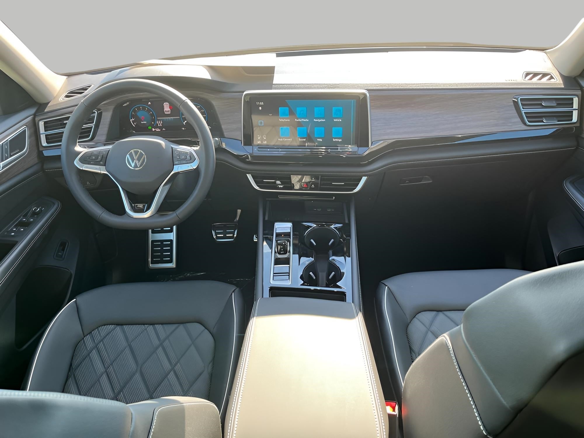 2026 Volkswagen Atlas 2.0T SEL Premium R-Line 4MOTION