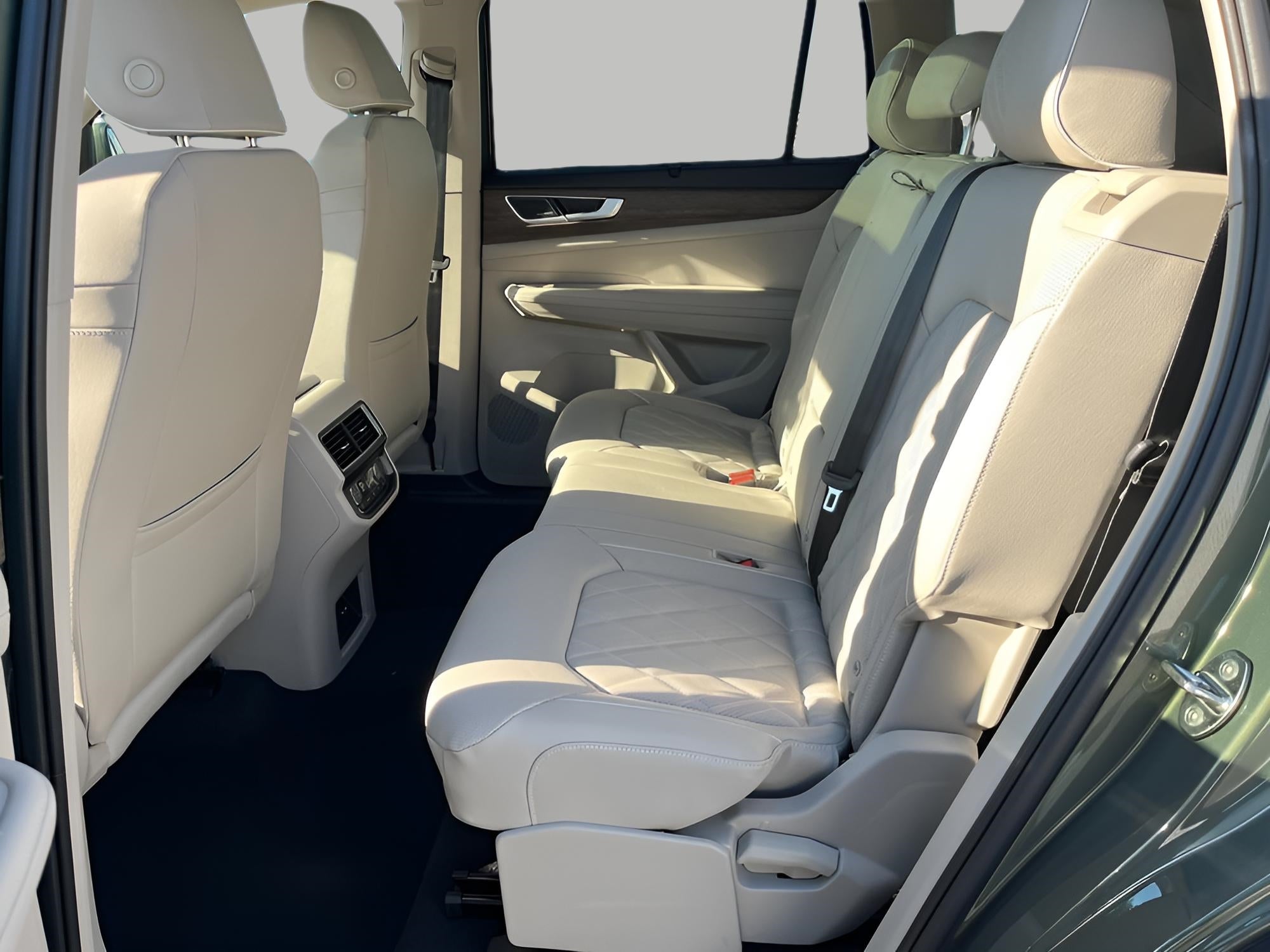 2026 Volkswagen Atlas 2.0T SEL Premium R-Line 4MOTION