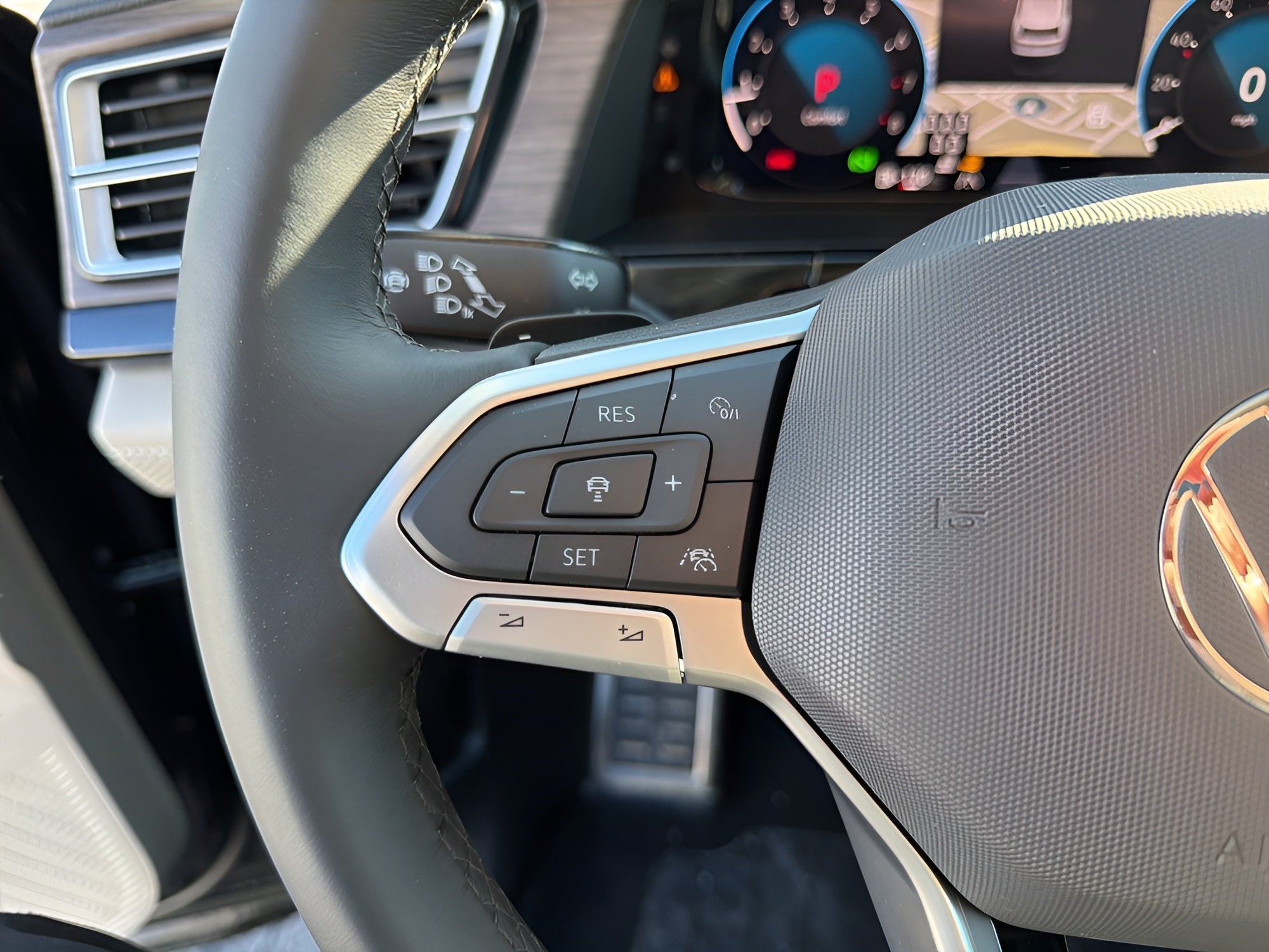 2026 Volkswagen Atlas 2.0T SEL Premium R-Line 4MOTION