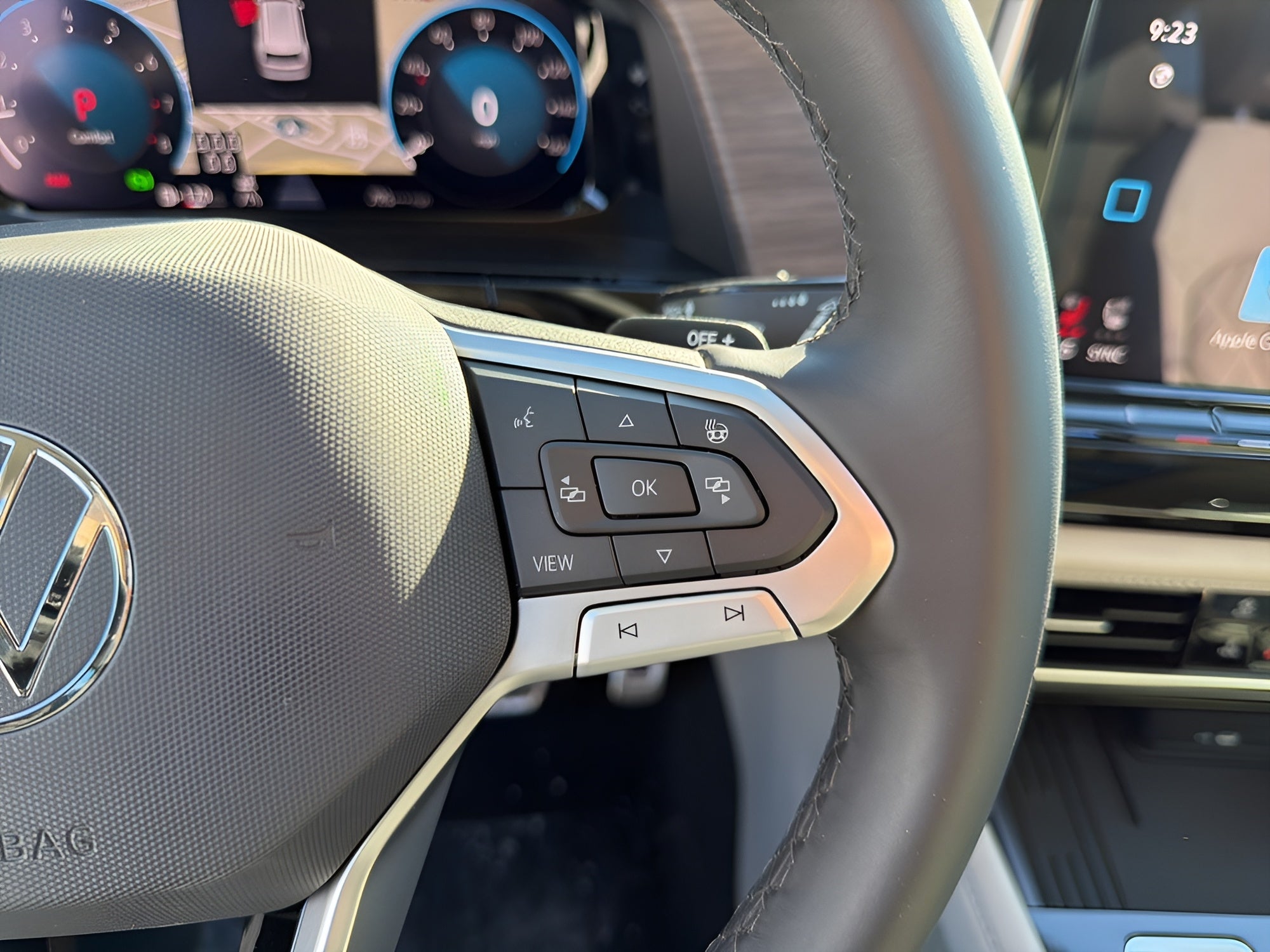 2026 Volkswagen Atlas 2.0T SEL Premium R-Line 4MOTION