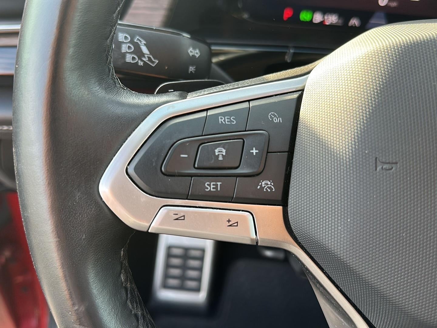 2025 Volkswagen Atlas 2.0T SEL Premium R-Line 4MOTION