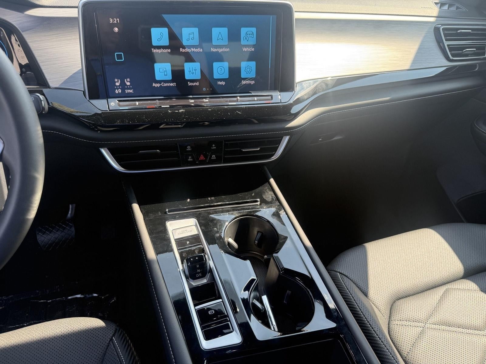 2026 Volkswagen Atlas Cross Sport 2.0T SE w/Technology 4MOTION