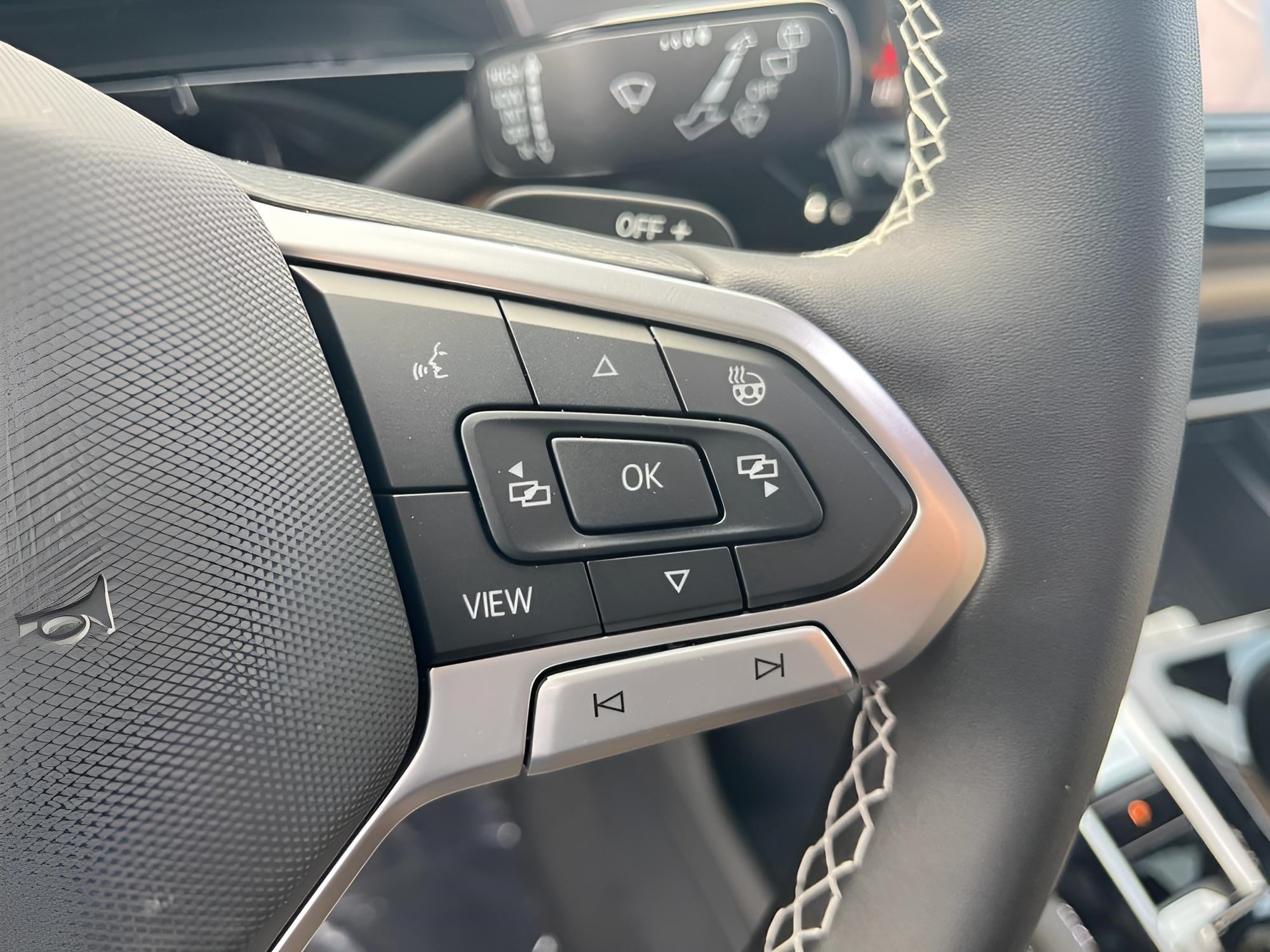 2026 Volkswagen Atlas Cross Sport 2.0T SE w/Technology 4MOTION