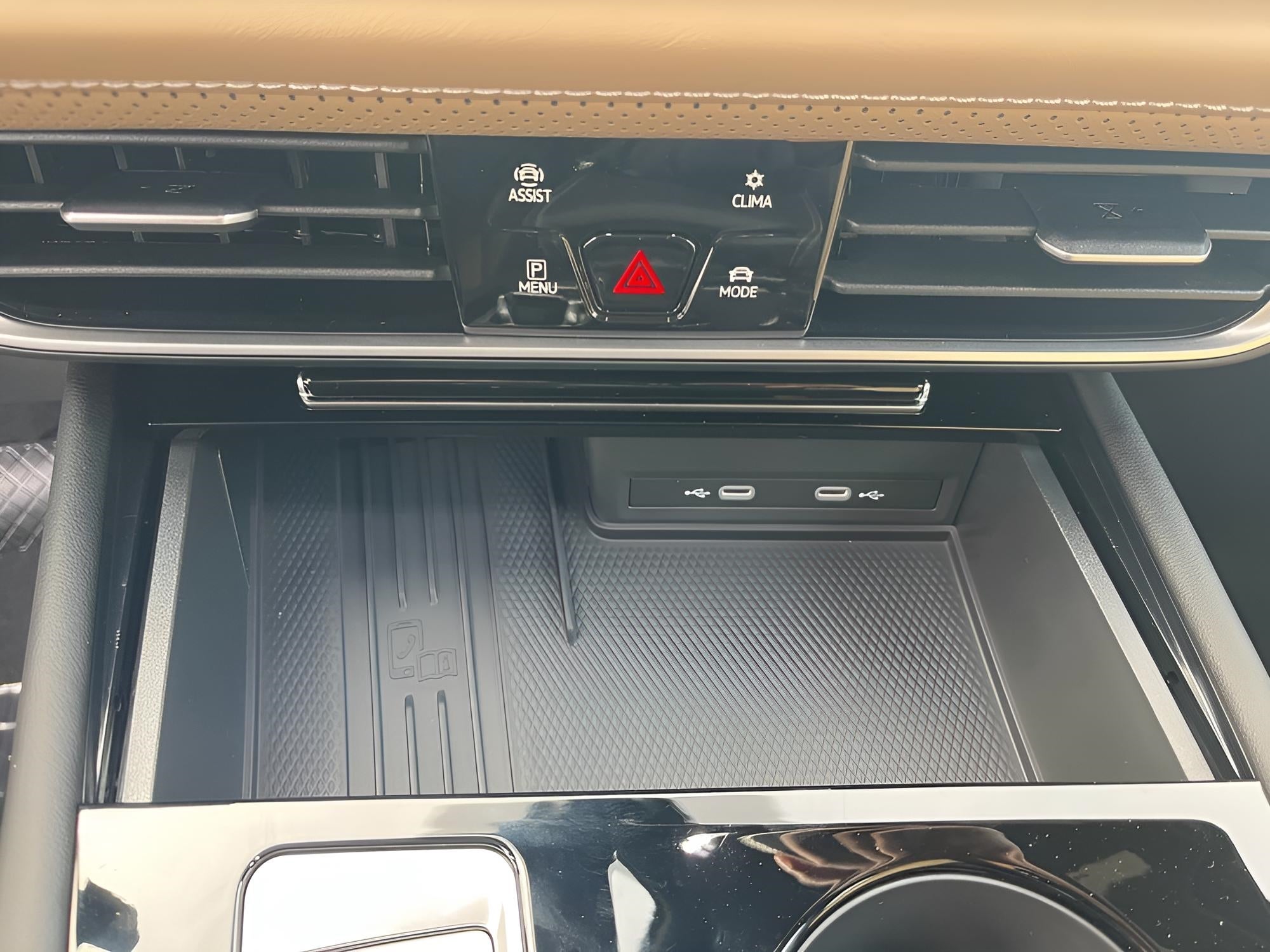 2026 Volkswagen Atlas Cross Sport 2.0T SE w/Technology 4MOTION