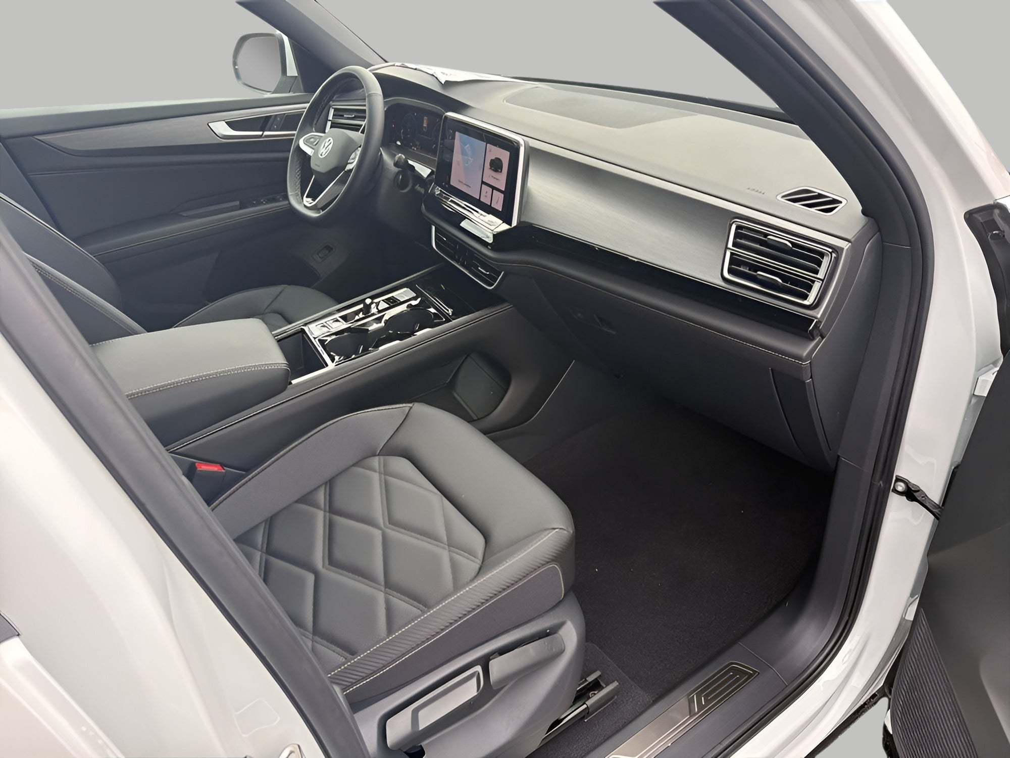 2026 Volkswagen Atlas Cross Sport 2.0T SE w/Technology 4MOTION